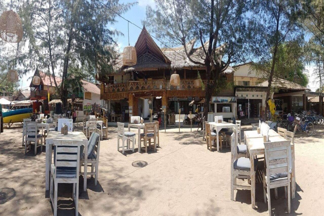 Samba Villas Beachfront View Gili Trawangan Exterior photo