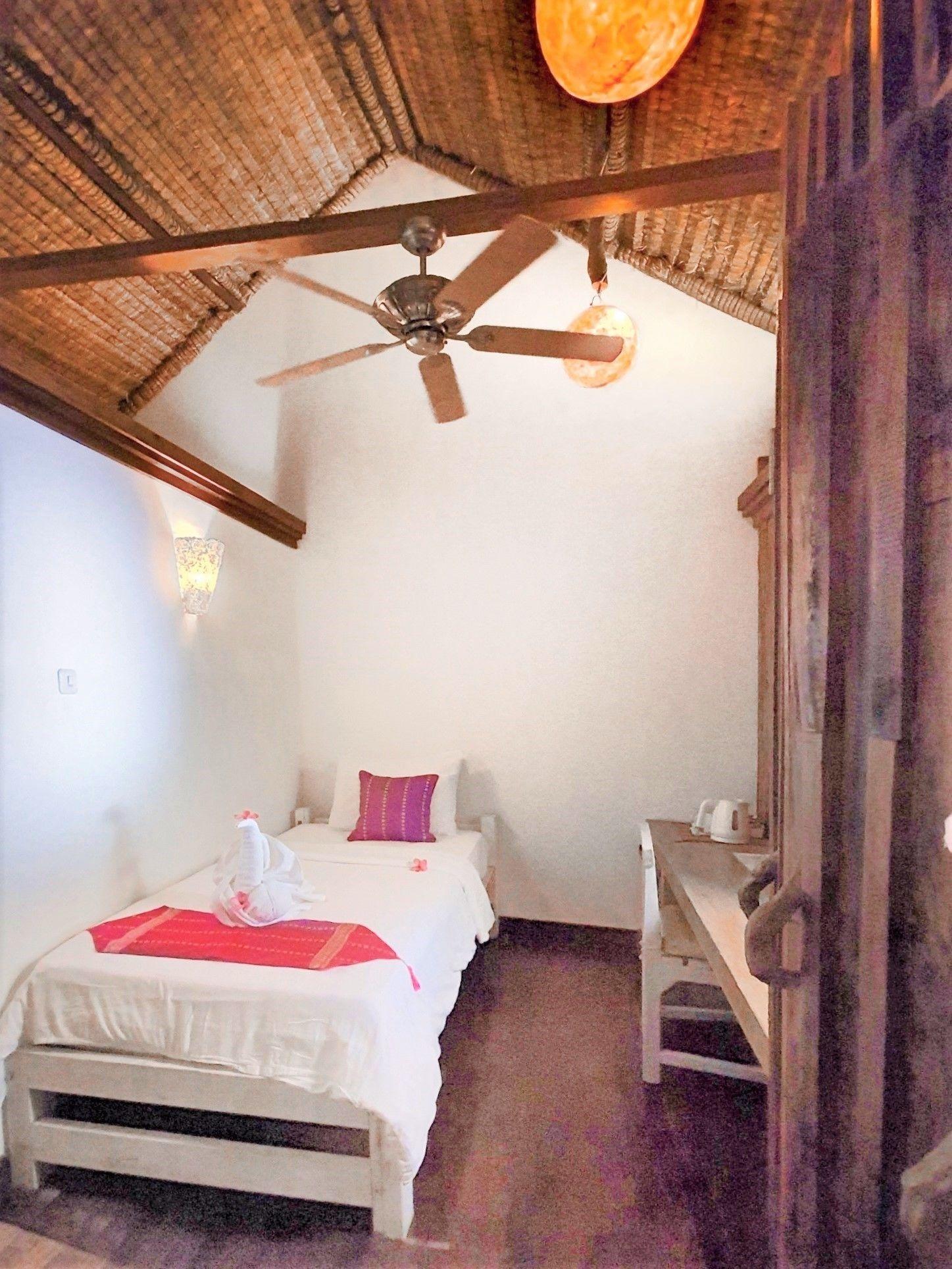 Samba Villas Beachfront View Gili Trawangan Exterior photo