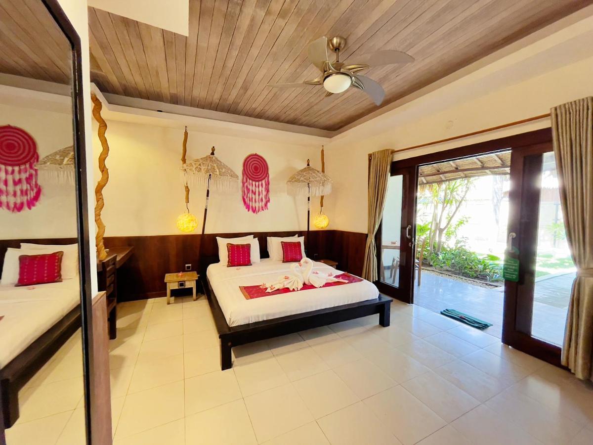 Samba Villas Beachfront View Gili Trawangan Exterior photo