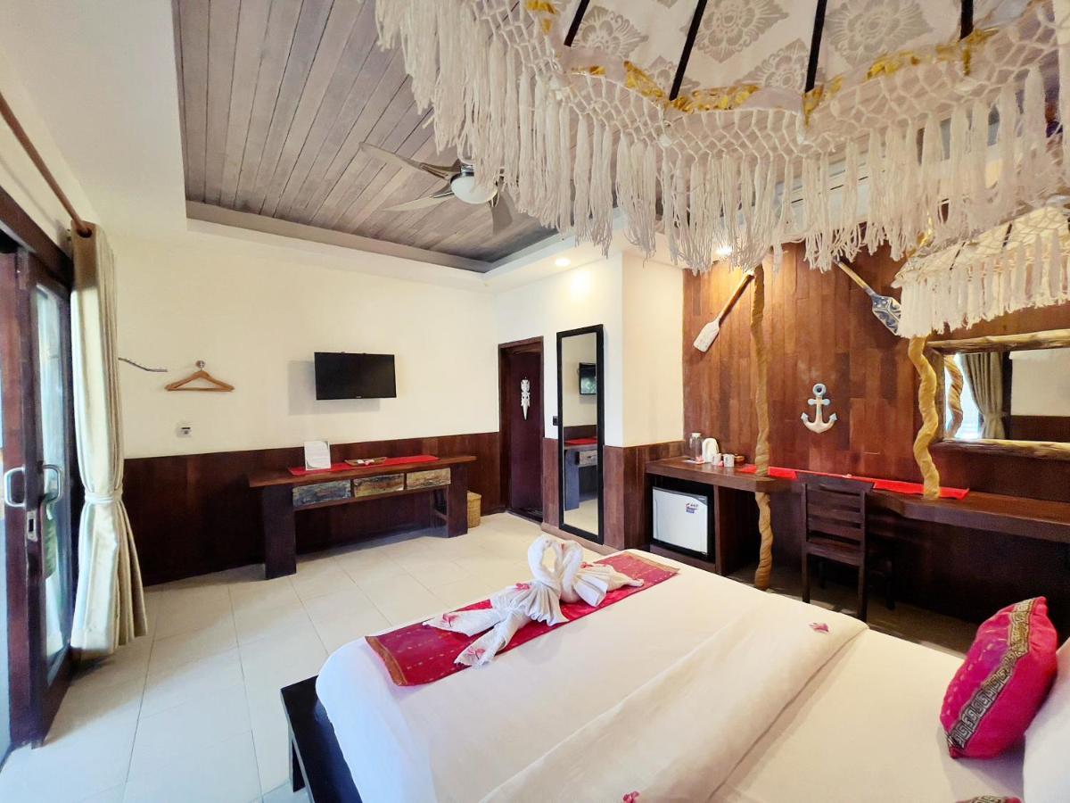 Samba Villas Beachfront View Gili Trawangan Exterior photo