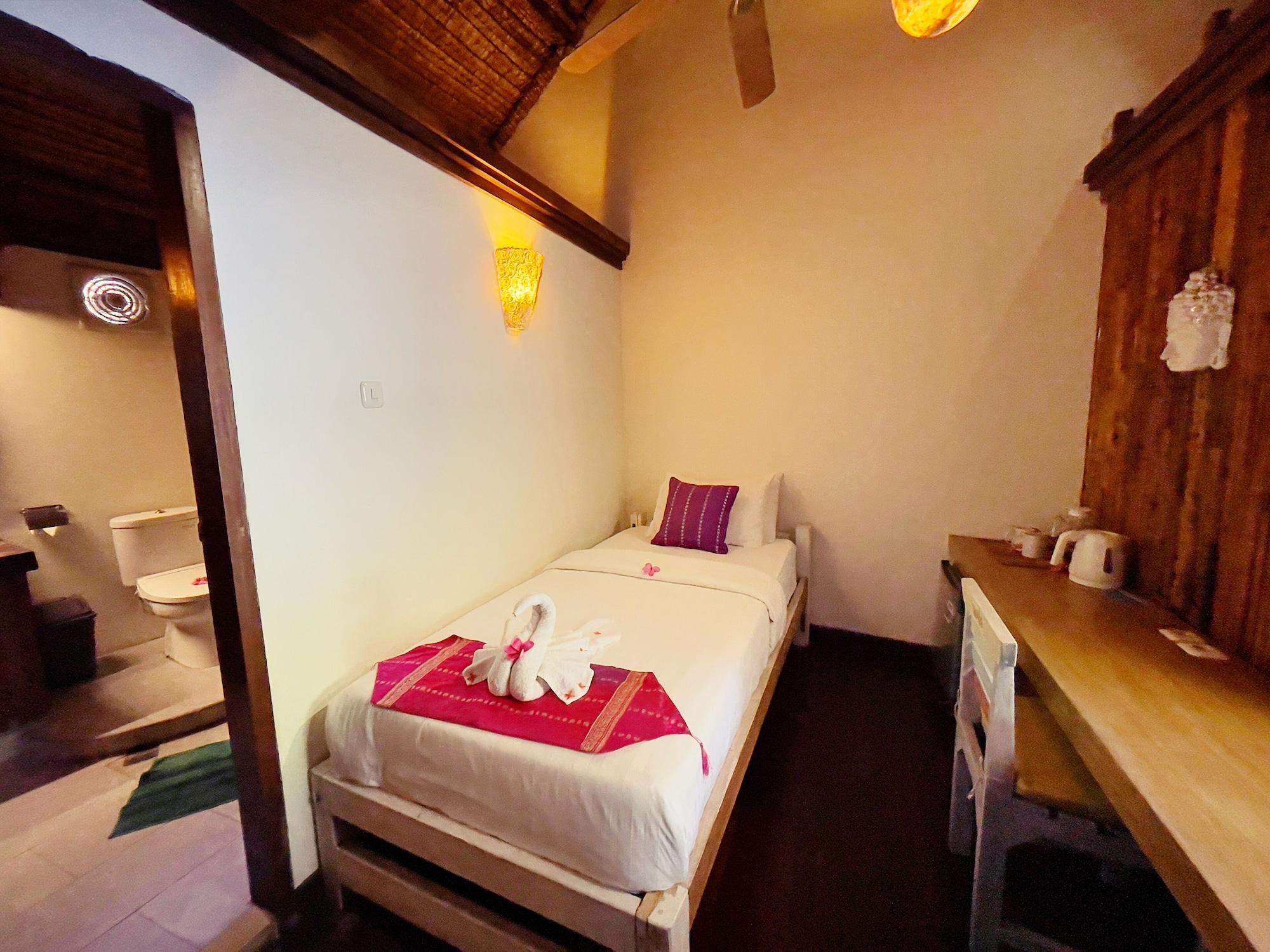 Samba Villas Beachfront View Gili Trawangan Exterior photo